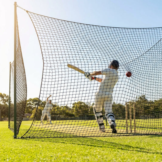 Cricket netting made of high-density polypropylene in black colour