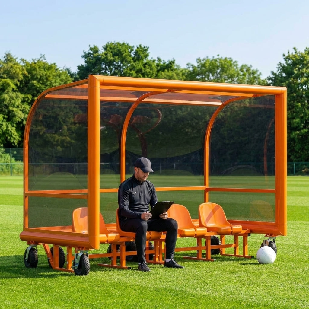 Mobile team shelter with aluminium frame for sports pitches