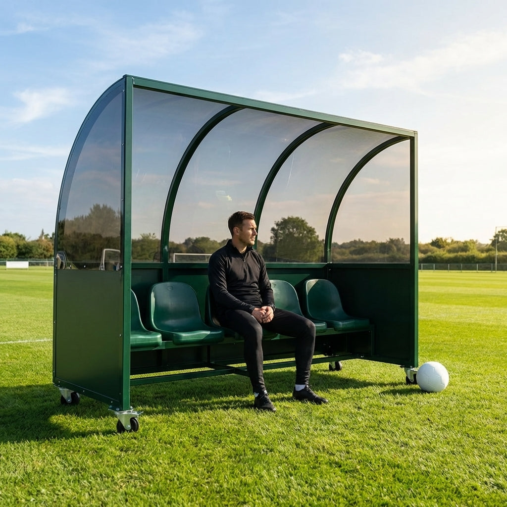 Mobile team shelter with aluminium frame for sports pitches